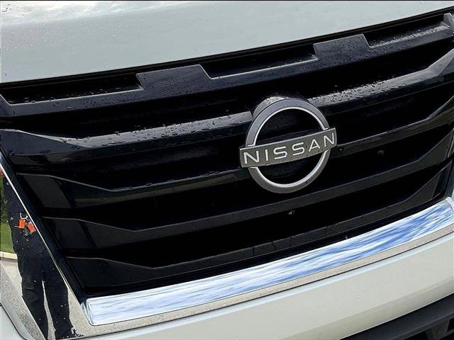 Used 2023 Nissan Pathfinder Platinum w/ Cargo Package AWD/4WD image 27