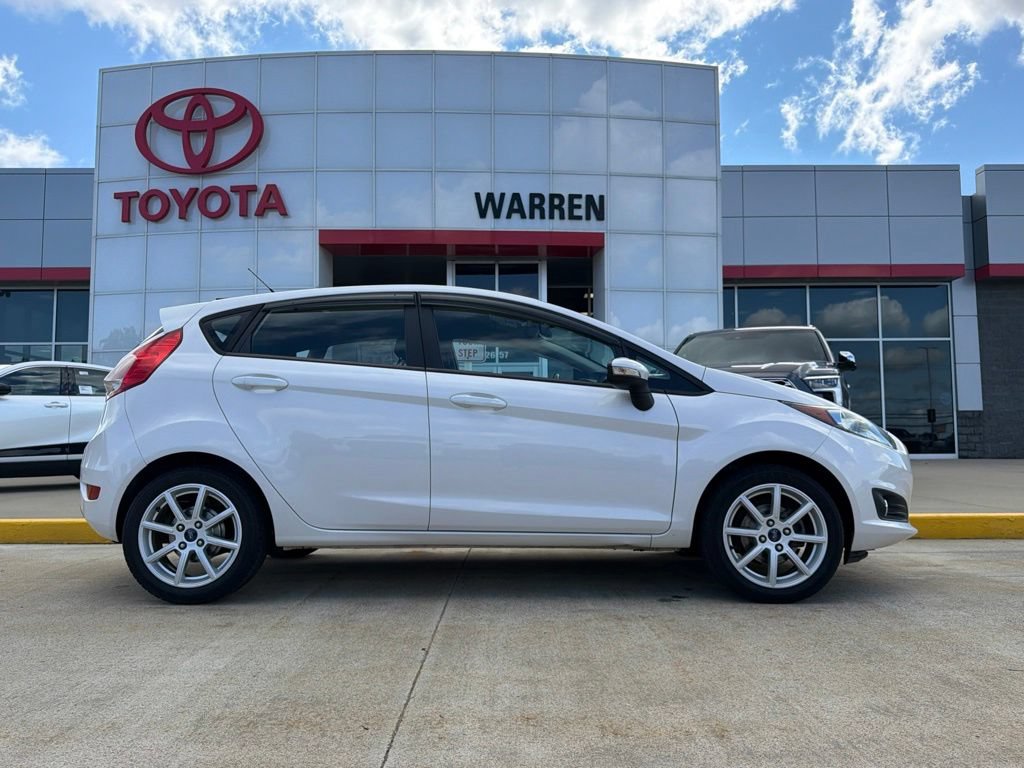 Used 2016 Ford Fiesta SE w/ Equipment Group 201A FWD image 3