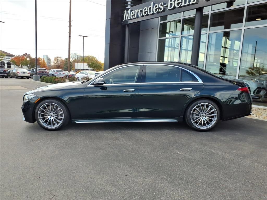 New 2026 Mercedes-Benz S 580 4MATIC Sedan image 3