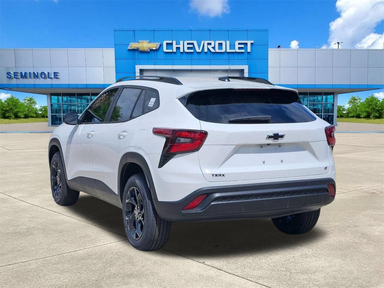 New 2026 Chevrolet Trax LT w/ Driver Confidence Package FWD image 3
