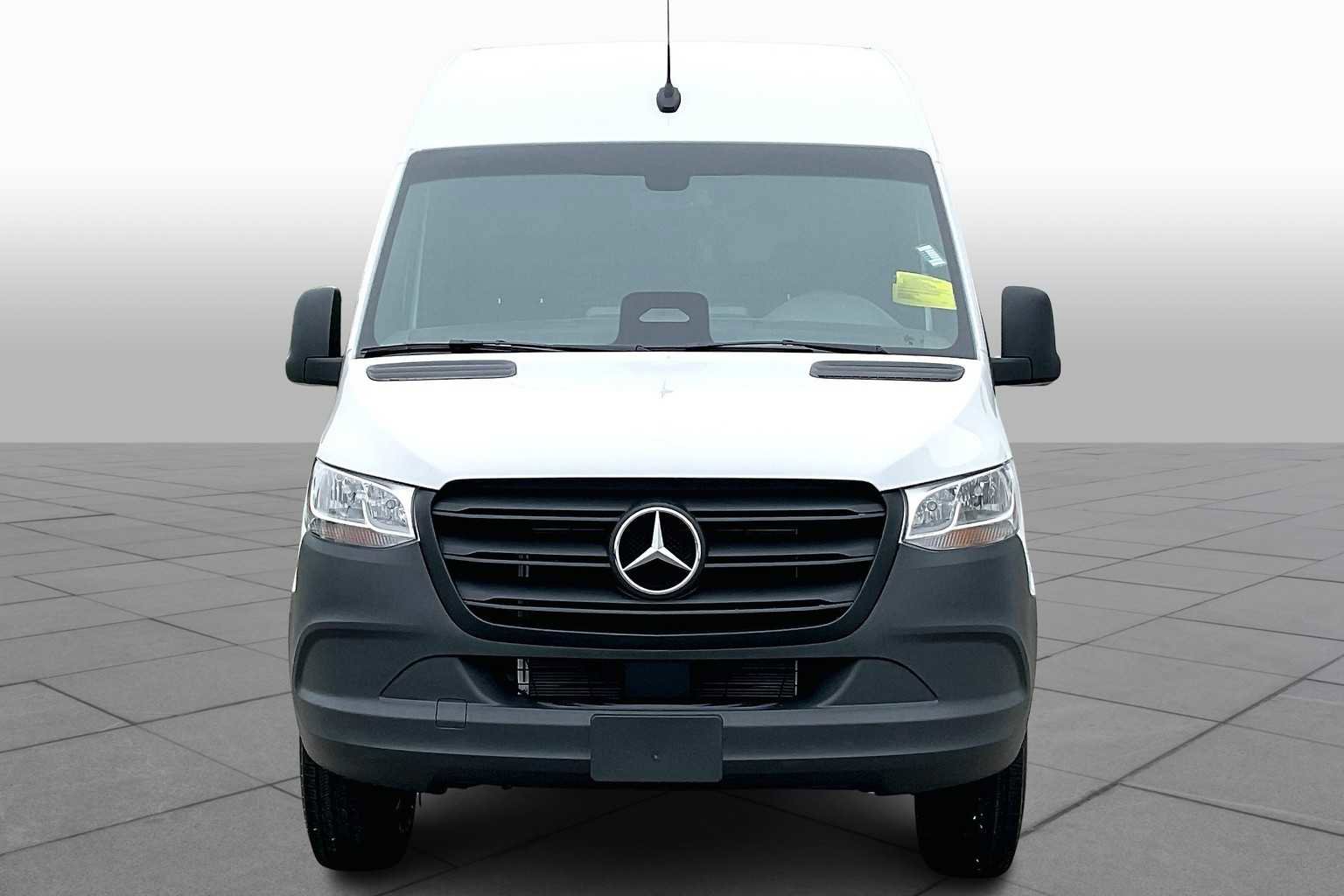 New 2025 Mercedes-Benz Sprinter 2500 image 3