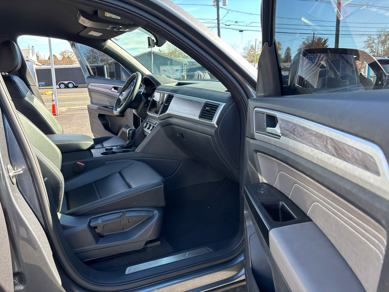 Used 2021 Volkswagen Atlas Cross Sport SE image 20