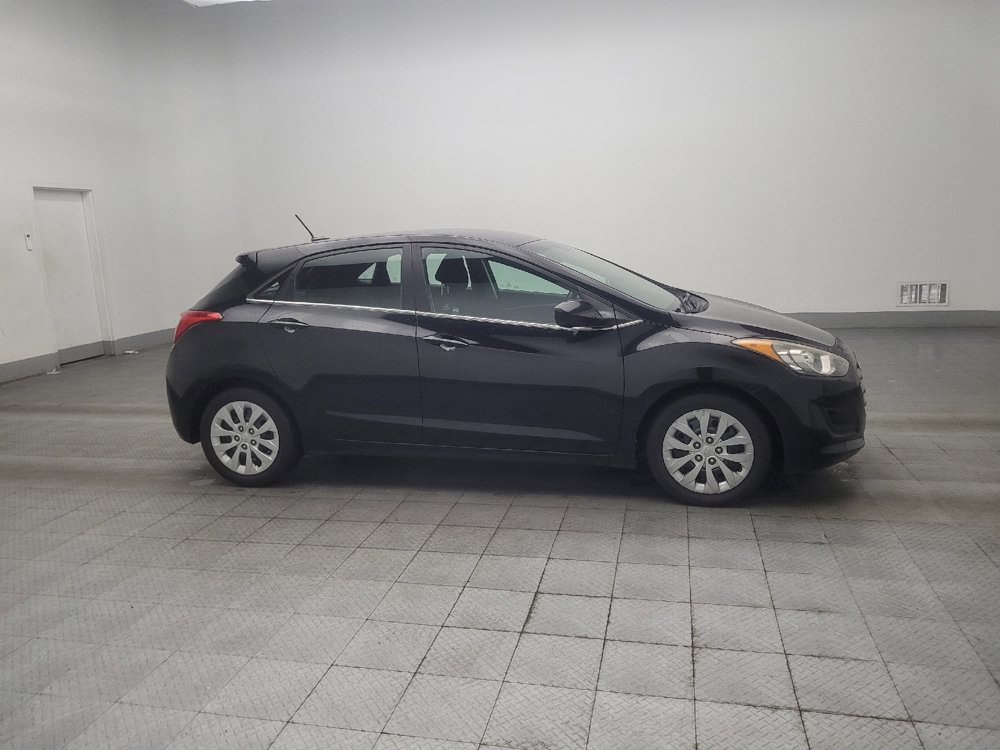 Used 2017 Hyundai Elantra GT FWD image 11