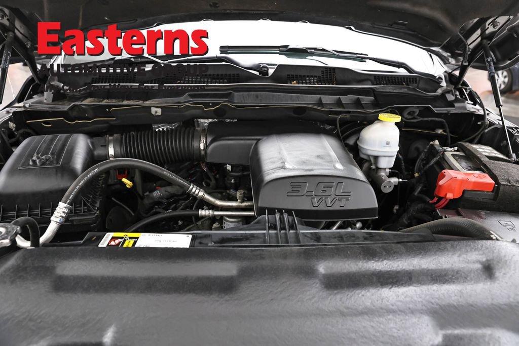 Used 2024 RAM 1500 Classic SLT AWD/4WD image 7