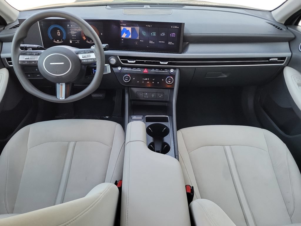 Used 2025 Hyundai Sonata SEL FWD image 11