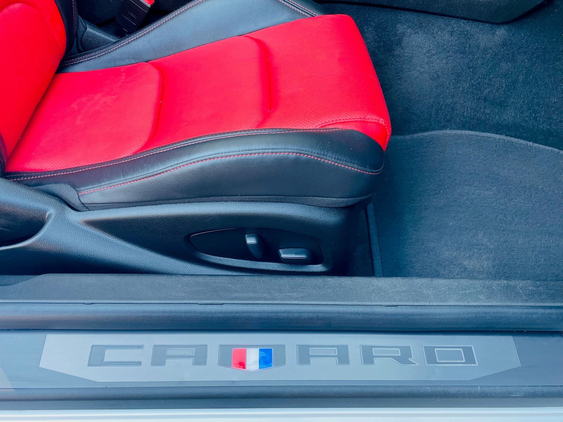Used 2022 Chevrolet Camaro SS RWD image 47