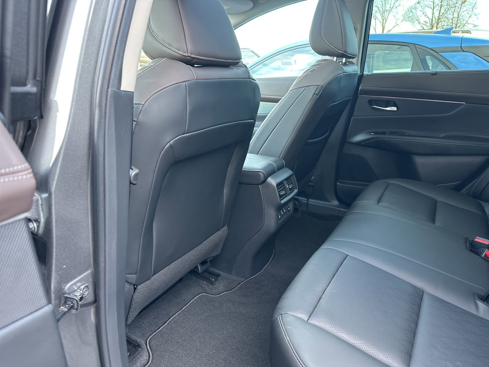 Used 2025 Nissan Murano Platinum w/ Cargo Package image 21