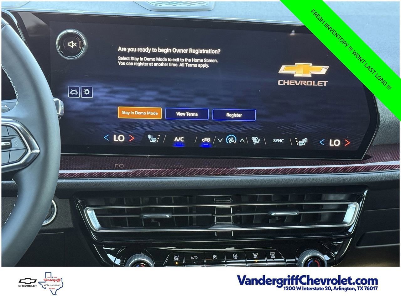 New 2026 Chevrolet Traverse Z71 w/ Enhanced Driving Package AWD/4WD image 15