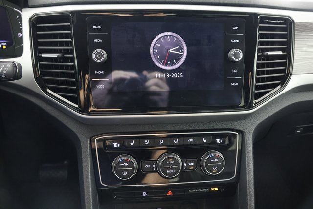 Used 2022 Volkswagen Atlas Cross Sport SE image 14