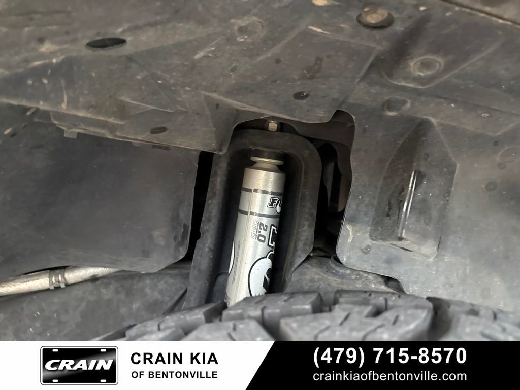 Used 2015 Jeep Wrangler Unlimited Rubicon AWD/4WD image 9