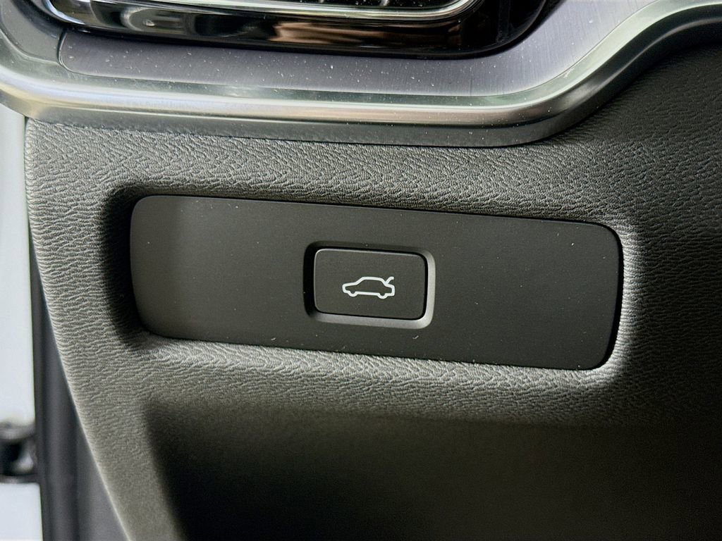 Certified 2023 Volvo S60 B5 Core w/ Climate Package image 10