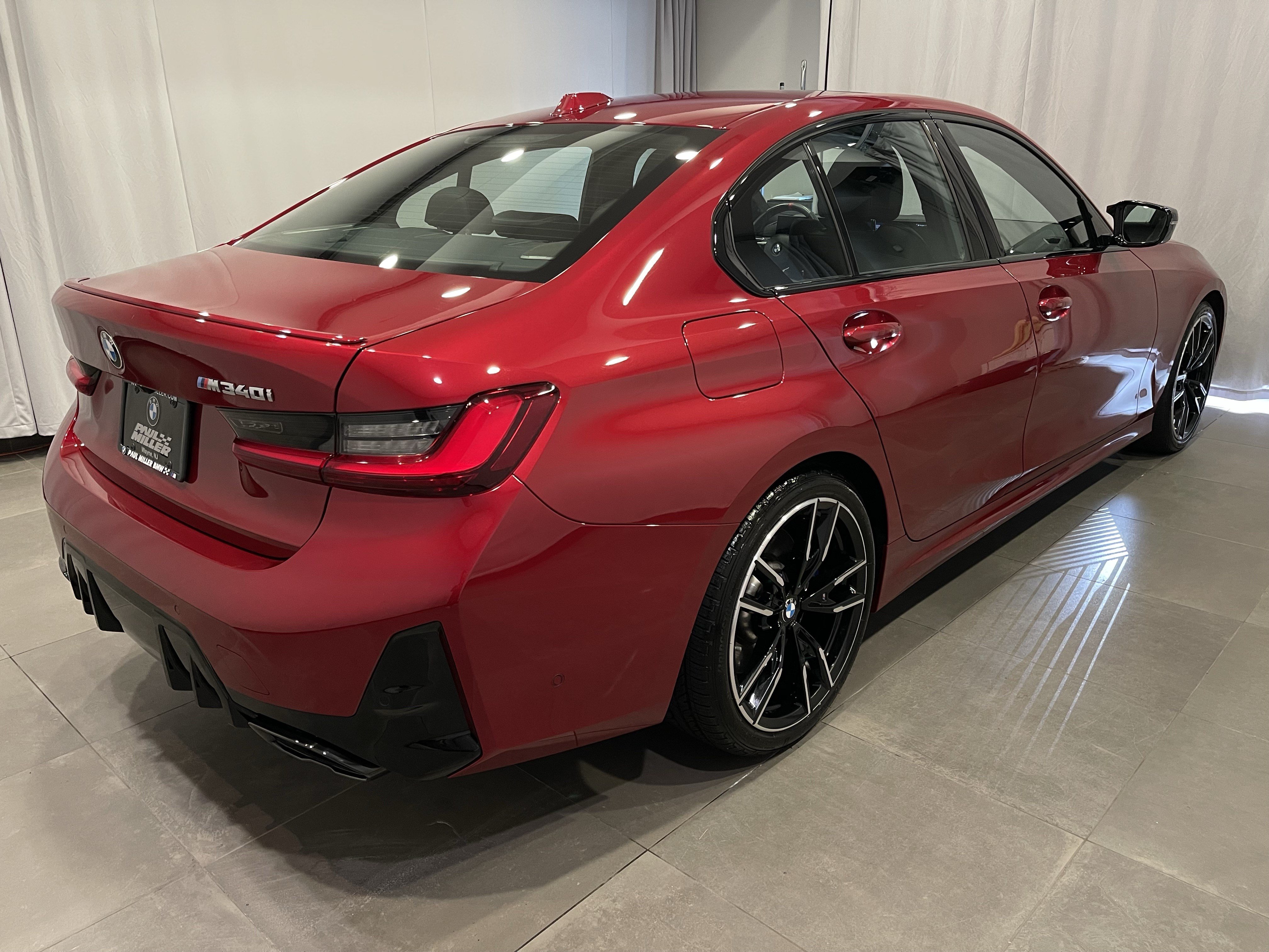 Used 2025 BMW M340i Sedan RWD image 7