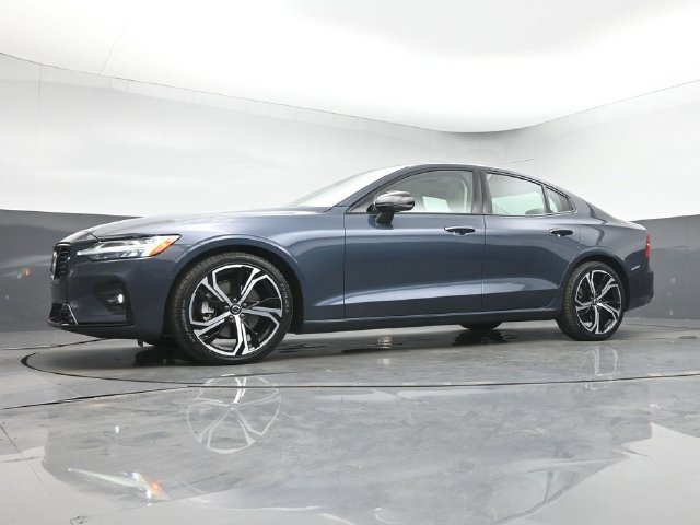 Used 2024 Volvo S60 B5 Plus w/ Climate Package FWD image 38