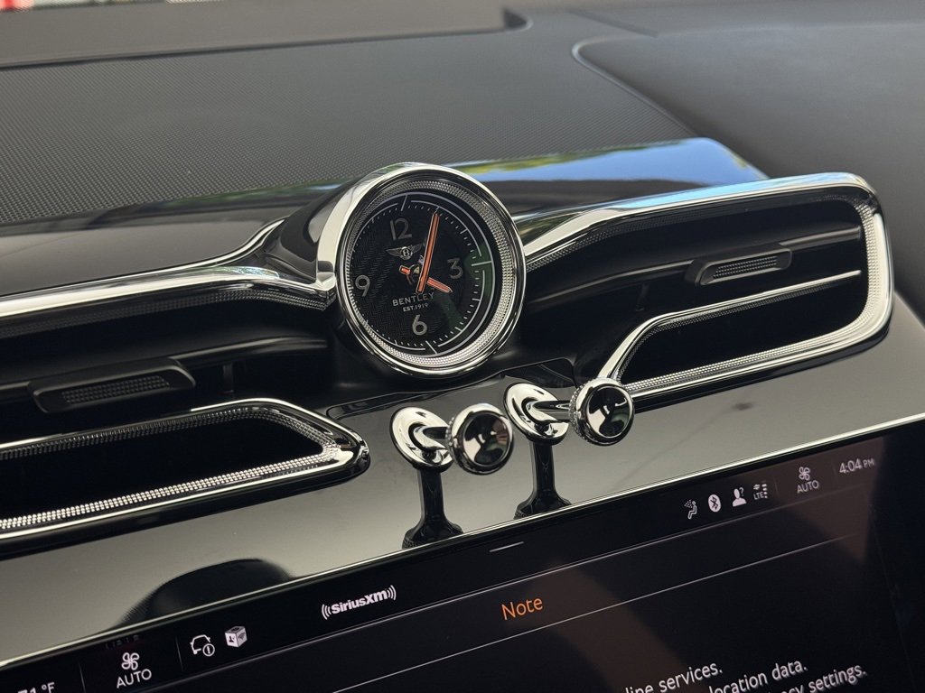 New 2025 Bentley Bentayga image 22