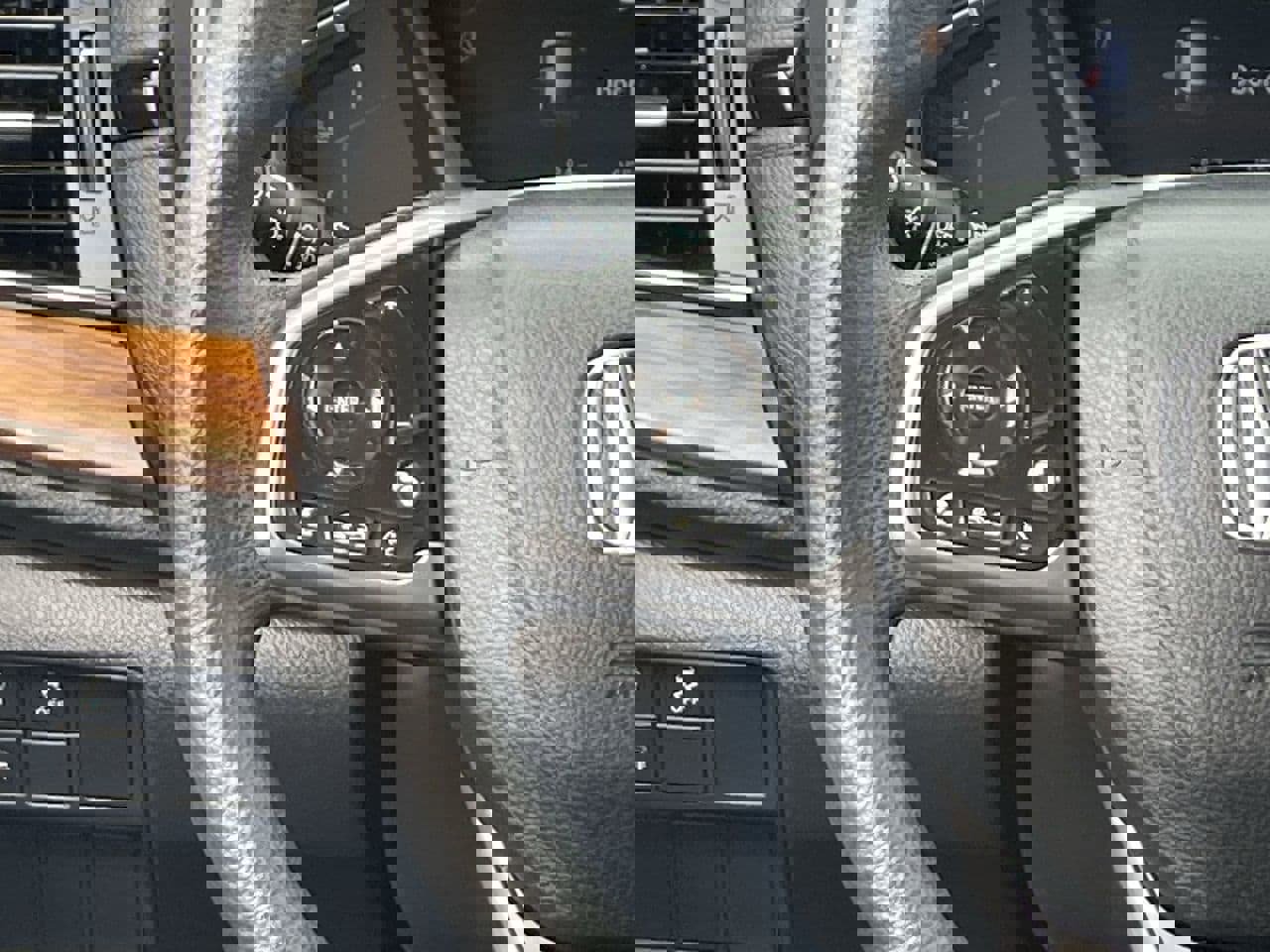 Used 2019 Honda CR-V EX image 22