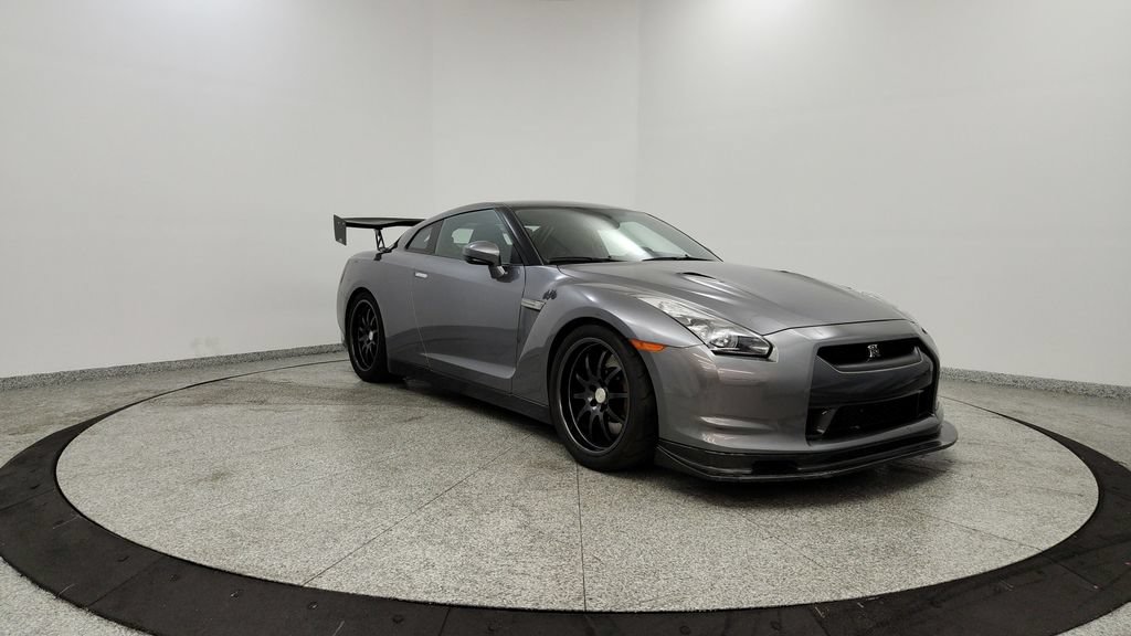 Used 2011 Nissan GT-R Premium AWD/4WD image 7