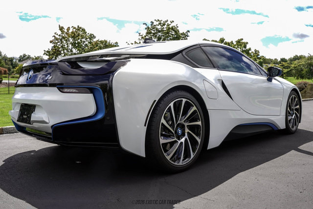Used 2015 BMW i8 AWD/4WD image 8