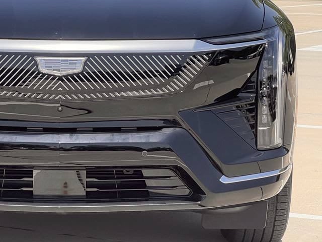 New 2027 Cadillac Optiq Luxury RWD image 8