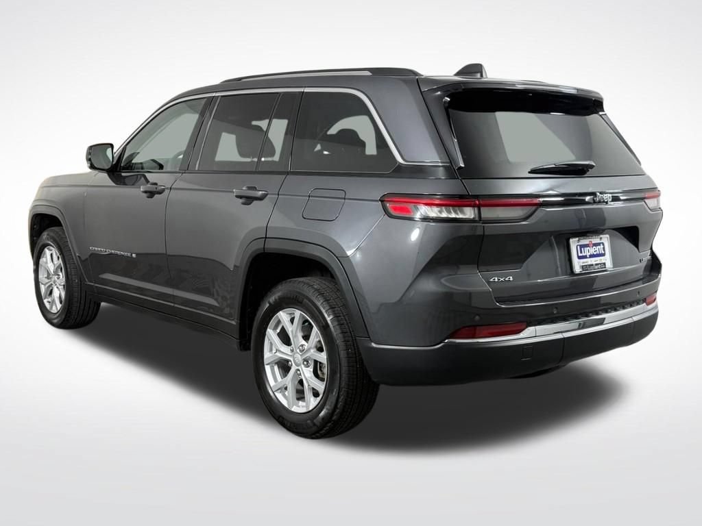 Used 2024 Jeep Grand Cherokee Limited w/ Trailer Tow Package AWD/4WD image 10