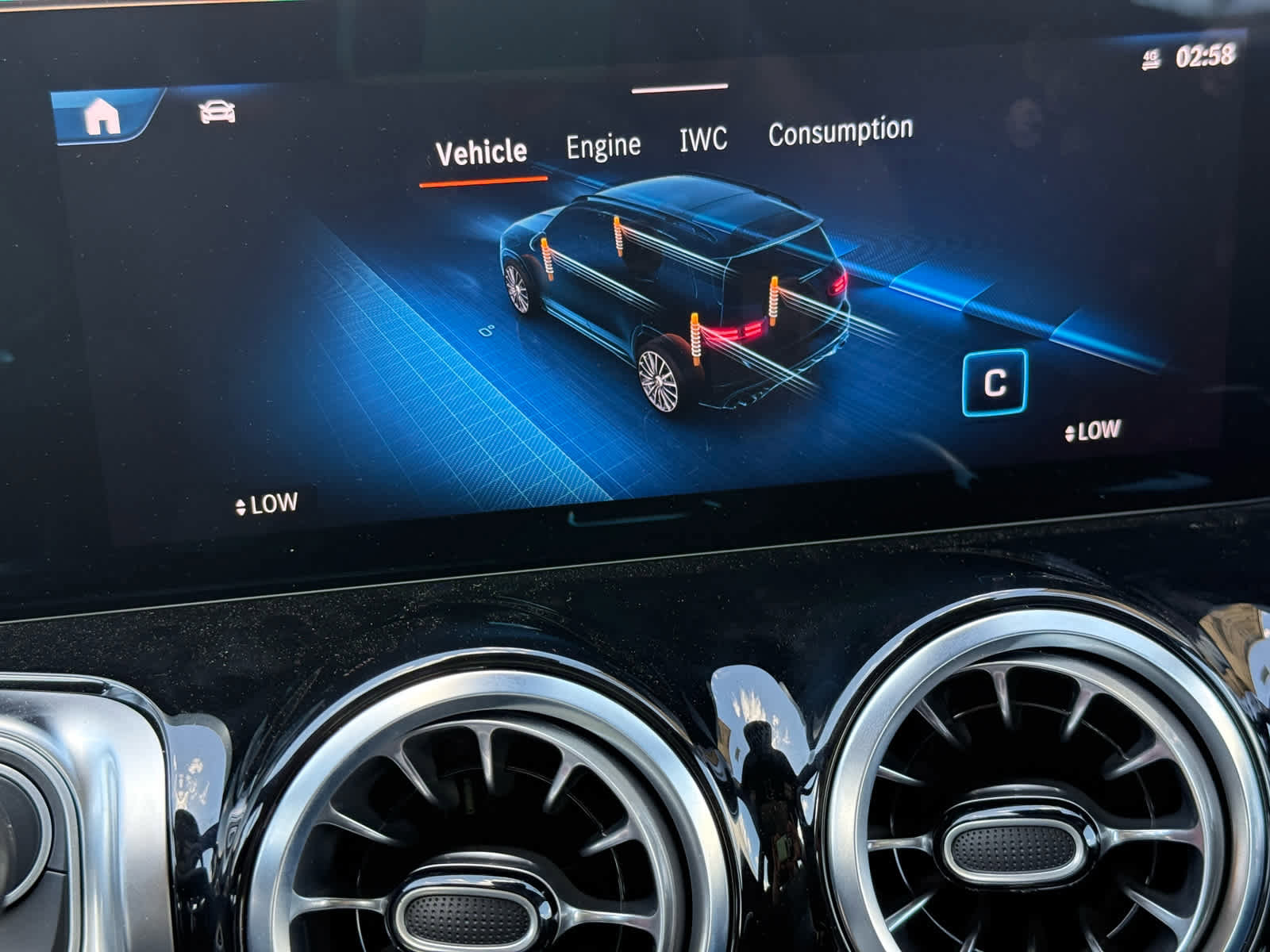 New 2025 Mercedes-Benz GLB 35 AMG 4MATIC image 16