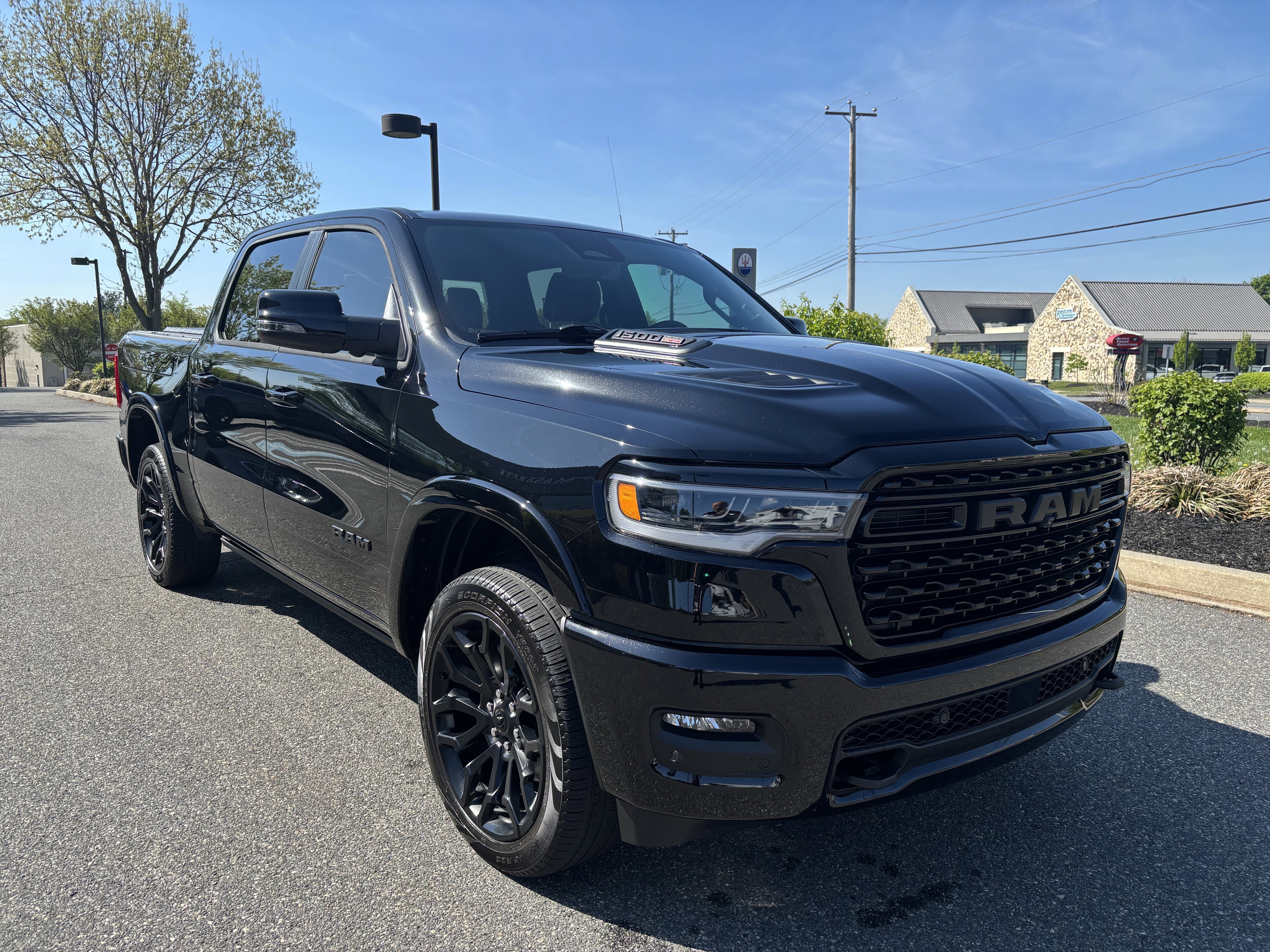Used 2025 RAM 1500 Limited AWD/4WD image 6
