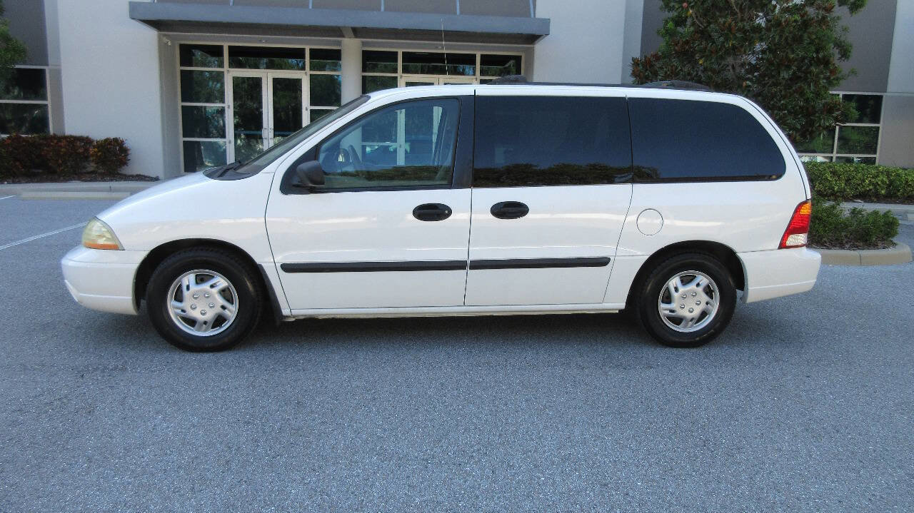 Used 2002 Ford Windstar LX image 2