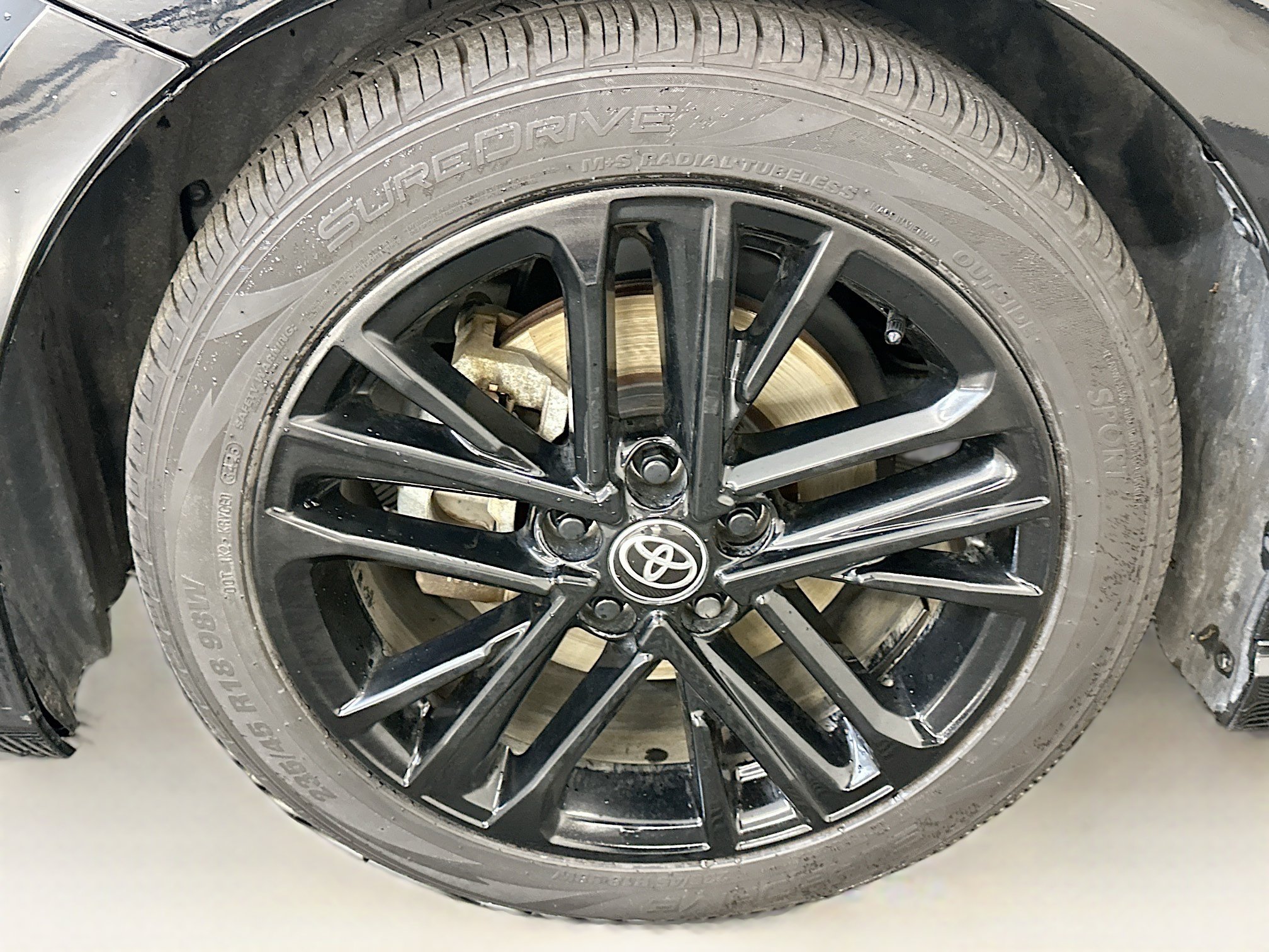Used 2025 Toyota Camry SE FWD image 11