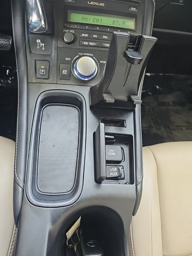 Used 2012 Lexus CT 200h Premium FWD image 24