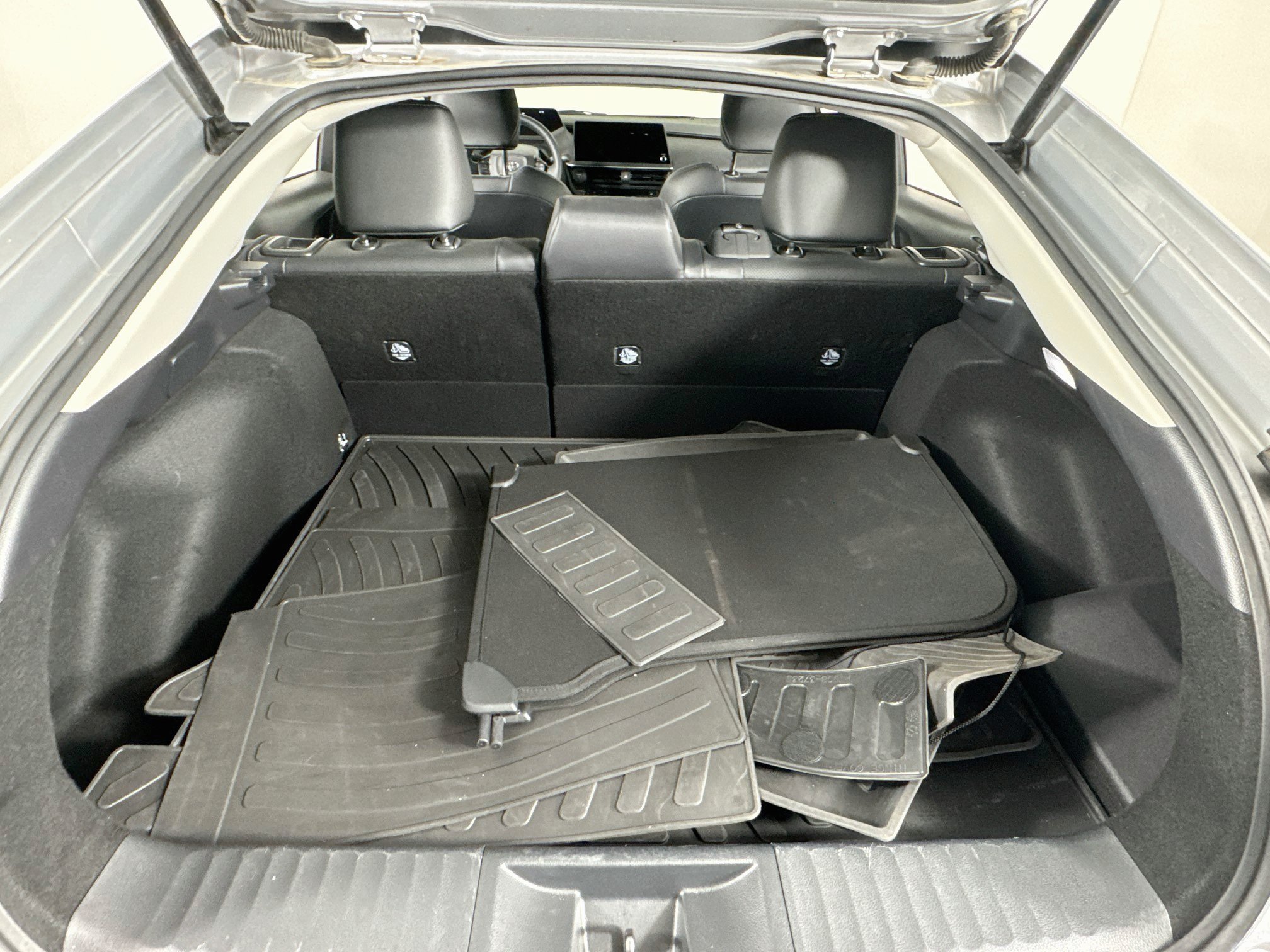 Certified 2026 Toyota Prius XLE AWD/4WD image 19