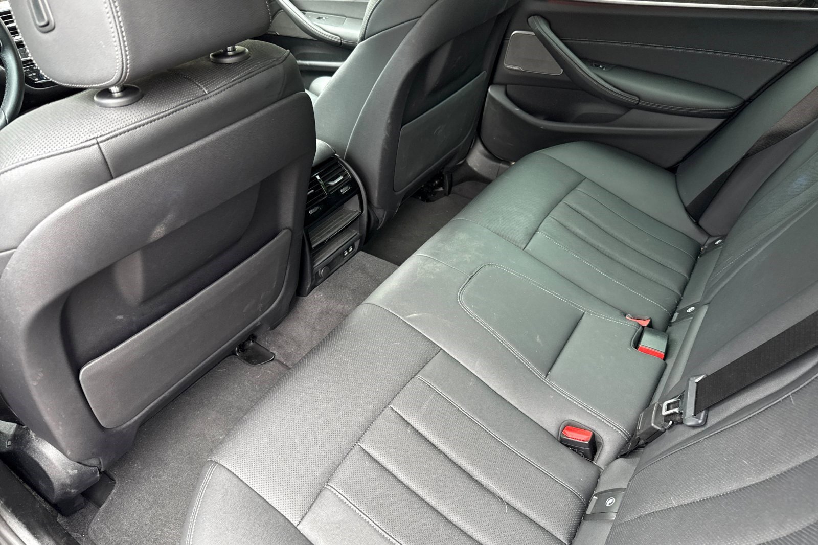 Certified 2023 BMW 540i w/ Premium Package image 15