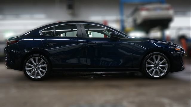 Used 2023 MAZDA MAZDA3 s image 8