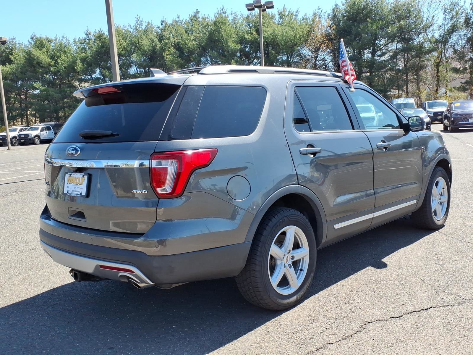 Certified 2017 Ford Explorer XLT w/ Equipment Group 202A image 6