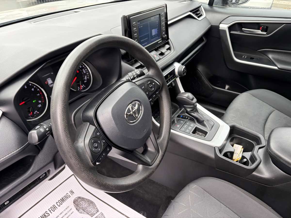 Used 2021 Toyota RAV4 XLE w/ Convenience Package AWD/4WD image 12