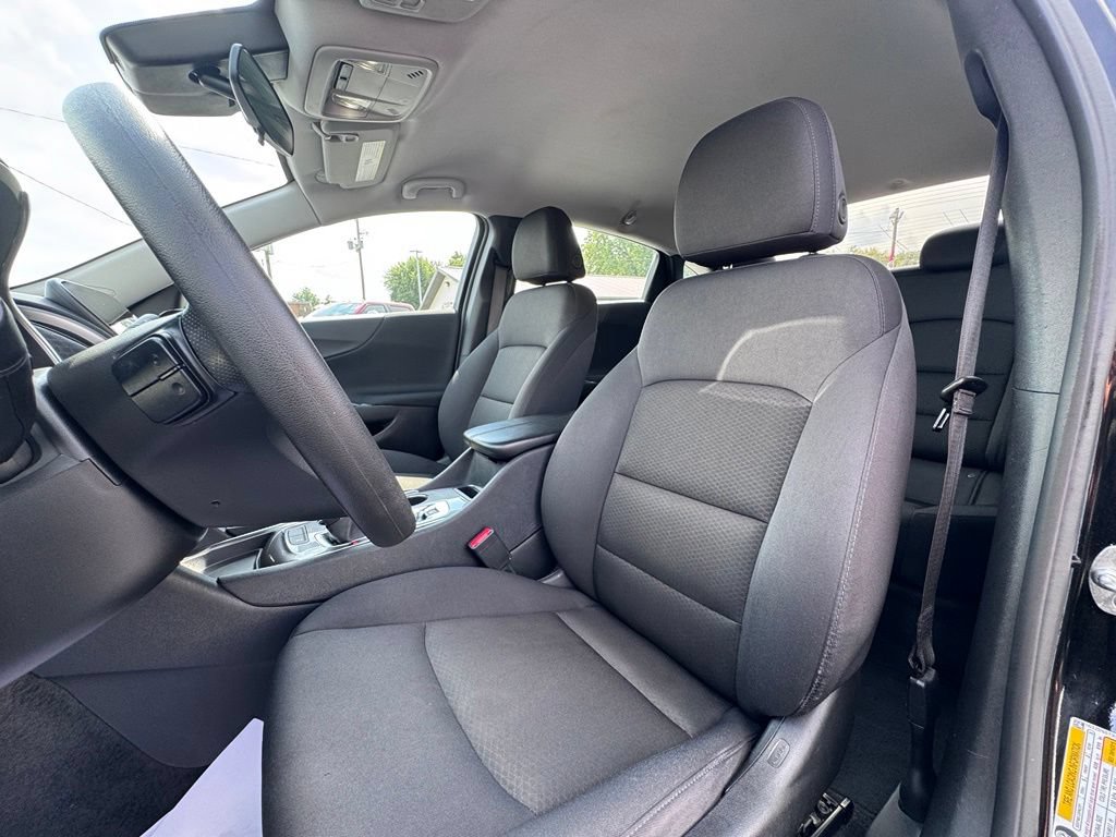 Used 2025 Chevrolet Malibu LT FWD image 15