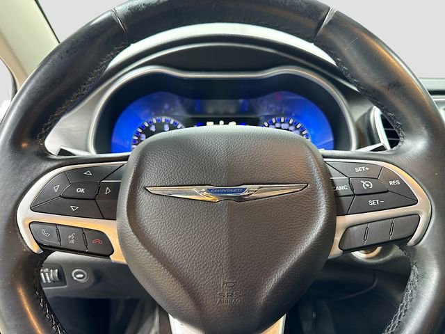Used 2016 Chrysler 200 Limited w/ Convenience Group image 13