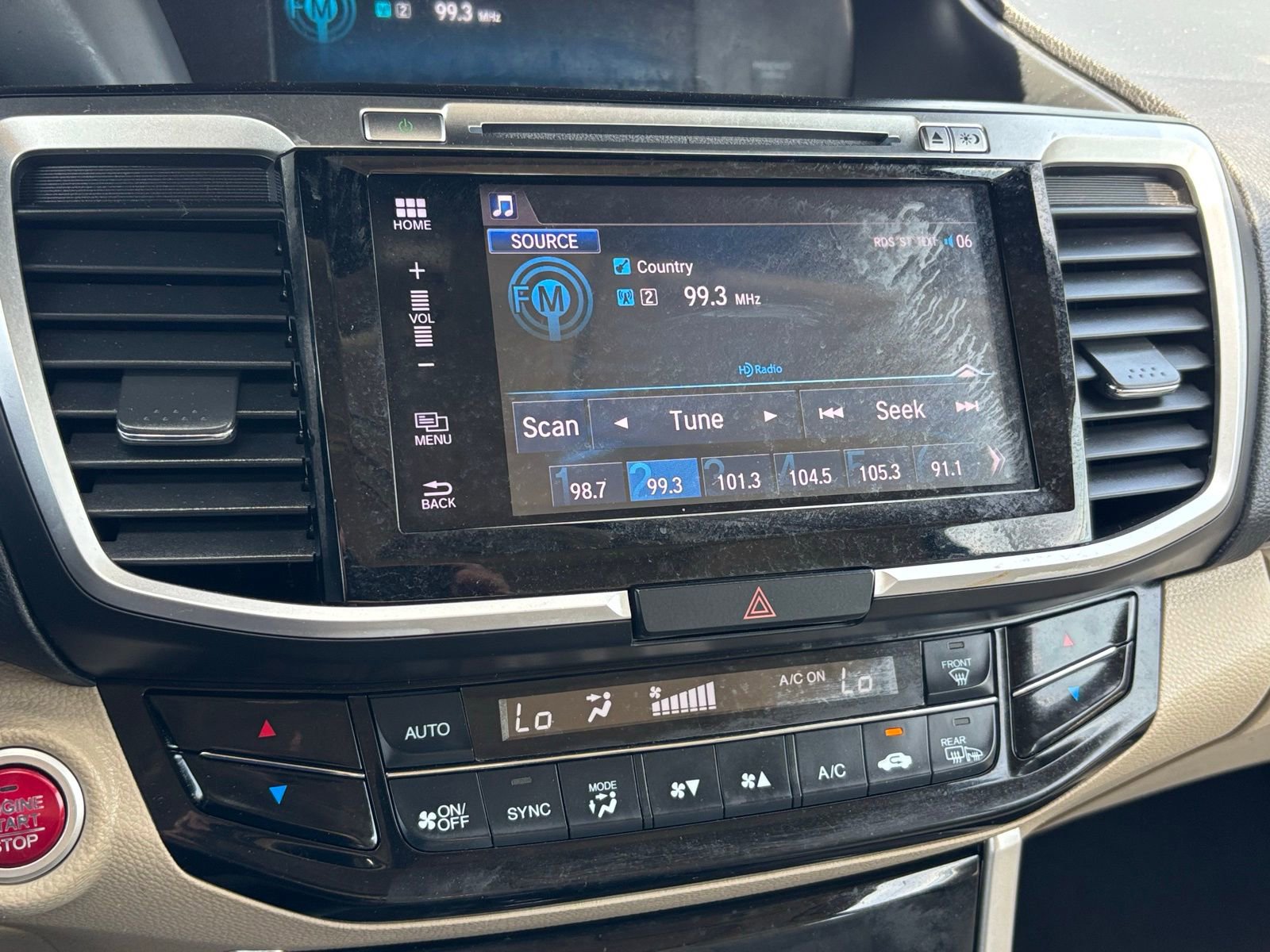Used 2017 Honda Accord EX image 24