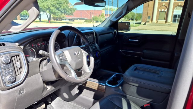 Used 2021 Chevrolet Silverado 1500 LT Trail Boss w/ Convenience Package II AWD/4WD image 15