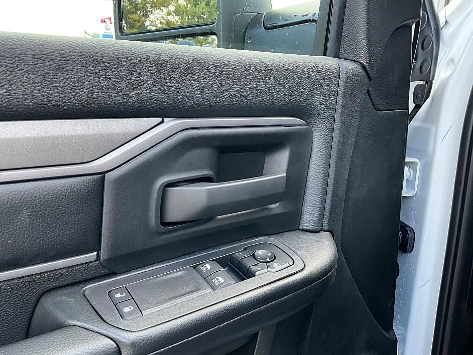 New 2026 RAM 5500 Tradesman image 16