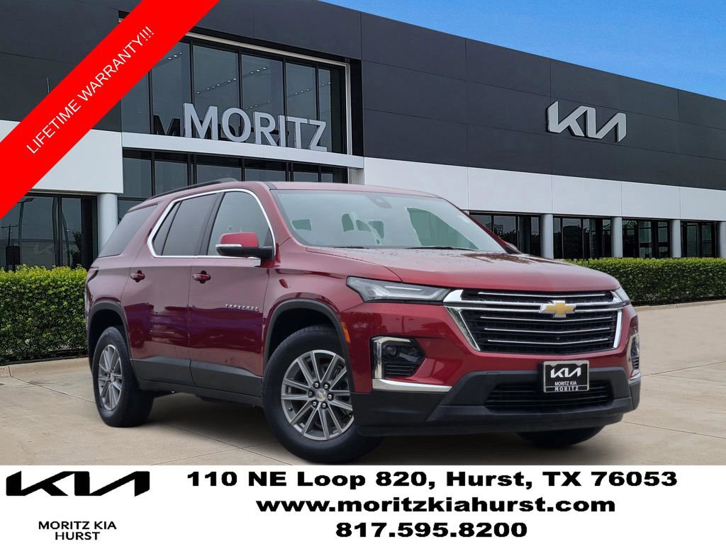 Used 2023 Chevrolet Traverse LT w/ Rear Camera Mirror Package