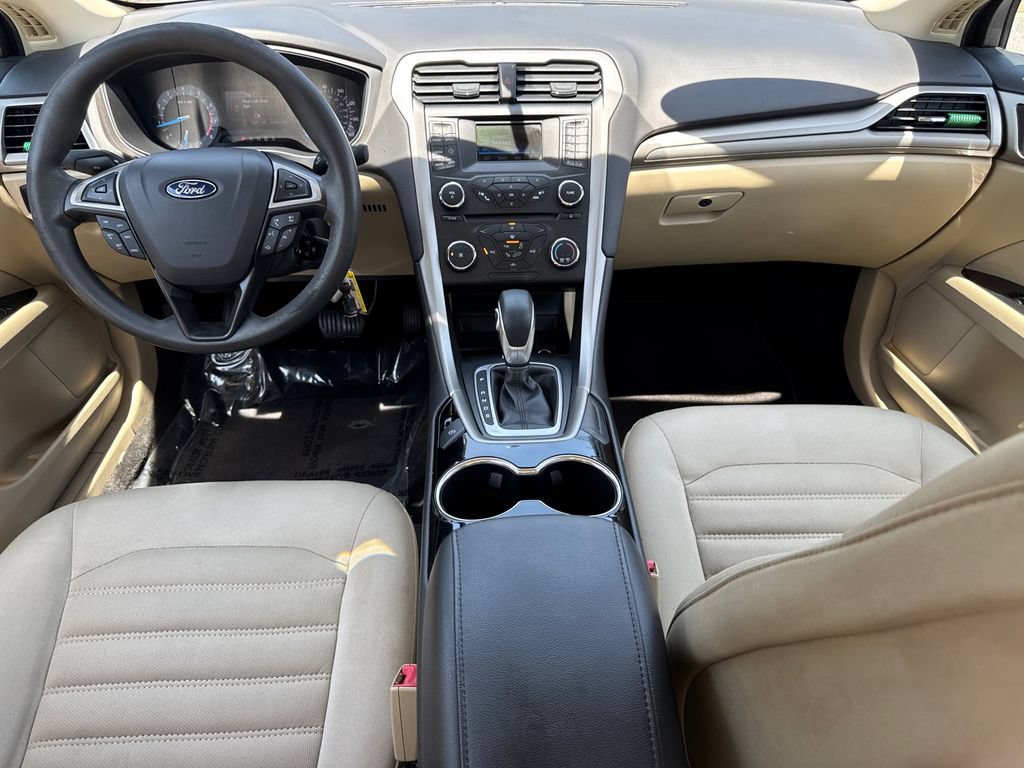 Used 2014 Ford Fusion SE FWD image 24