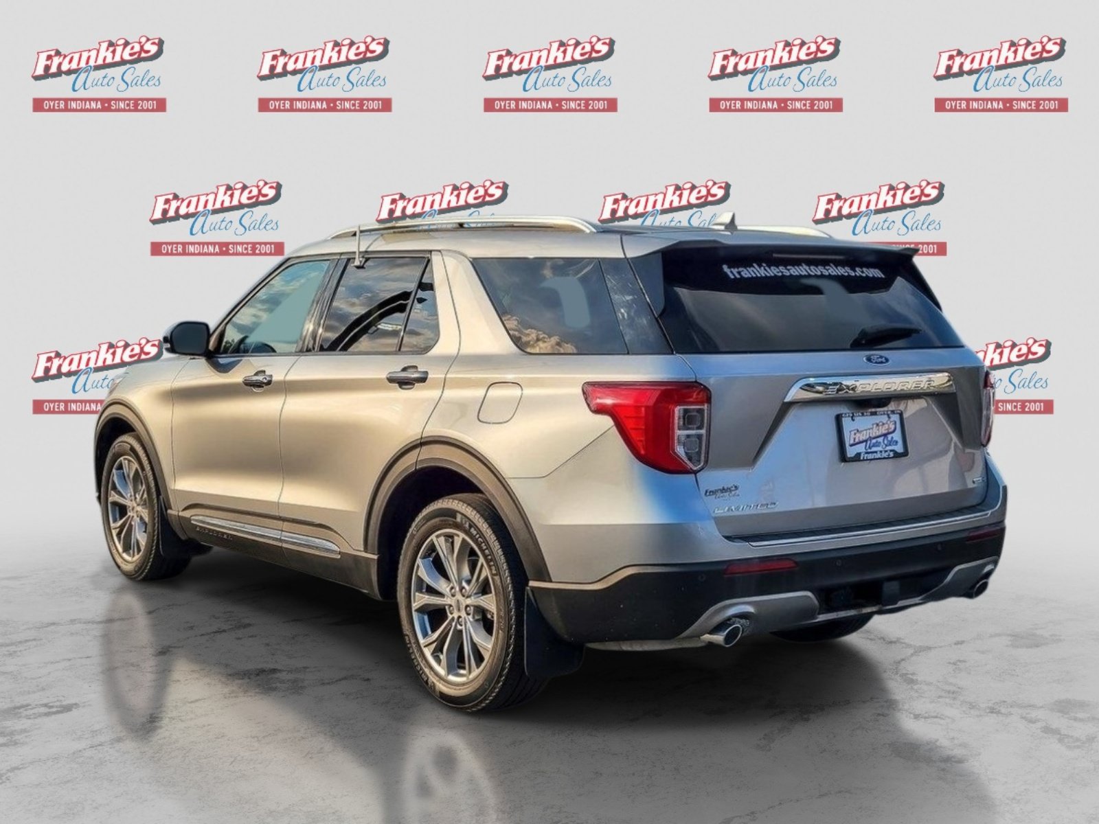 Used 2020 Ford Explorer Limited w/ Class III Trailer Tow Package AWD/4WD image 3