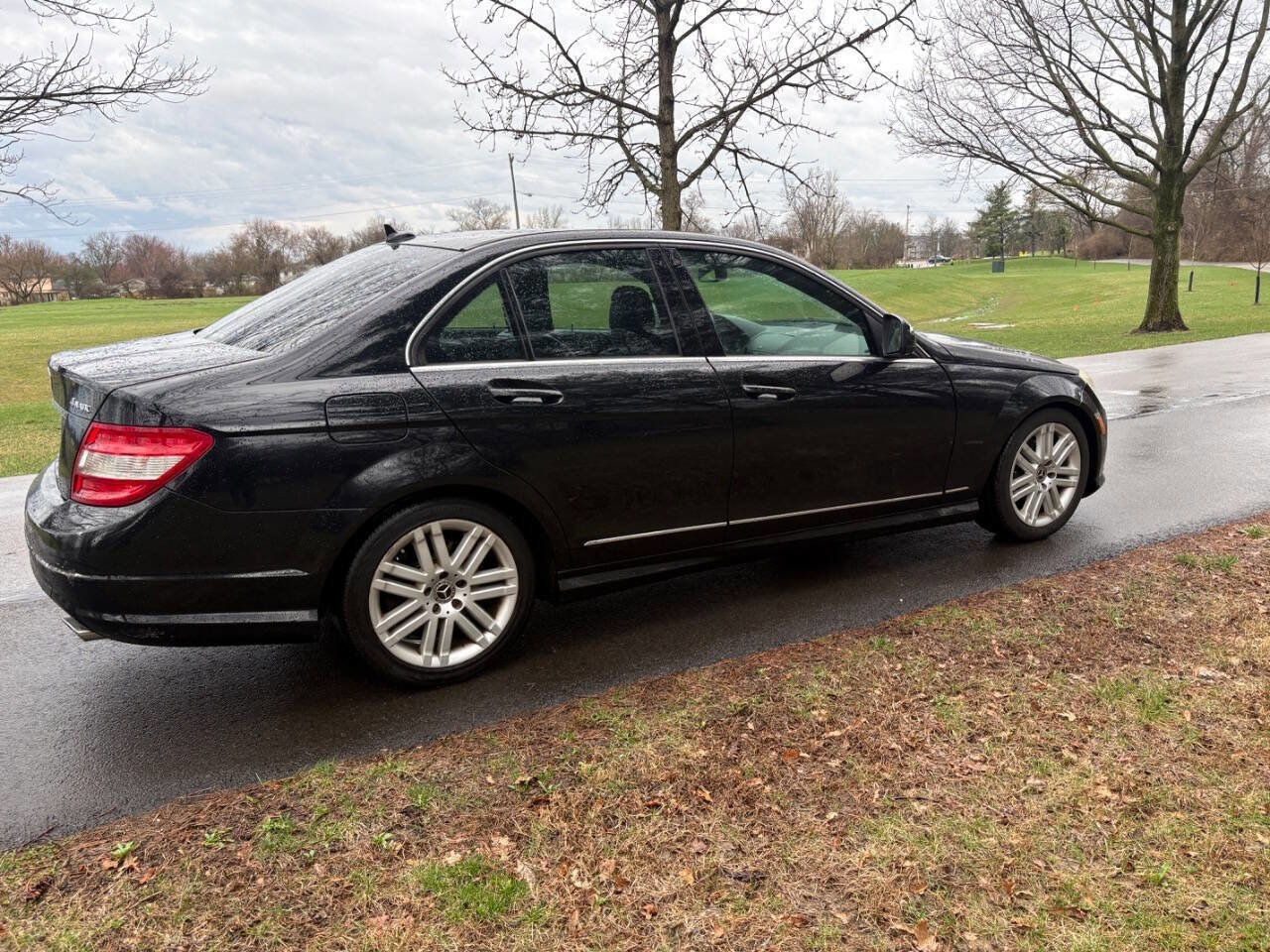 Used 2009 Mercedes-Benz C 300 4MATIC Sedan image 8