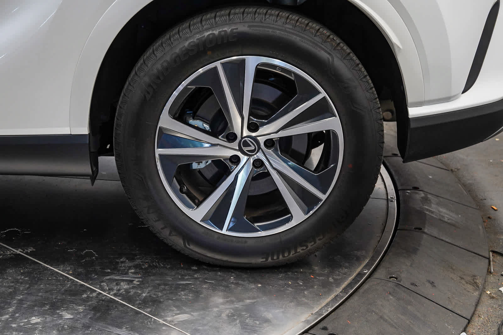 Used 2026 Lexus RX 350 Premium w/ Accessory Package (Z1) FWD image 10