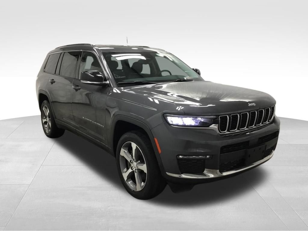 Used 2023 Jeep Grand Cherokee L Limited w/ Trailer Tow Group (B) AWD/4WD image 3