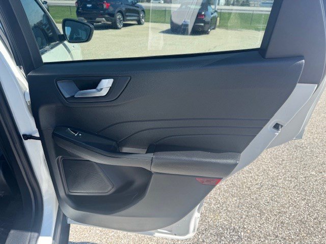 Used 2023 Ford Escape ST-Line w/ Tech Pack #1 AWD/4WD image 32