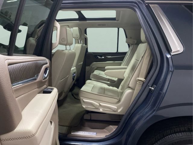 Used 2022 GMC Yukon Denali w/ Advanced Technology Package AWD/4WD image 24