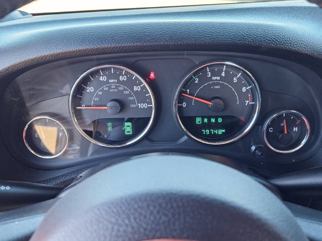 Used 2018 Jeep Wrangler Unlimited Sport w/ Connectivity Group AWD/4WD image 21