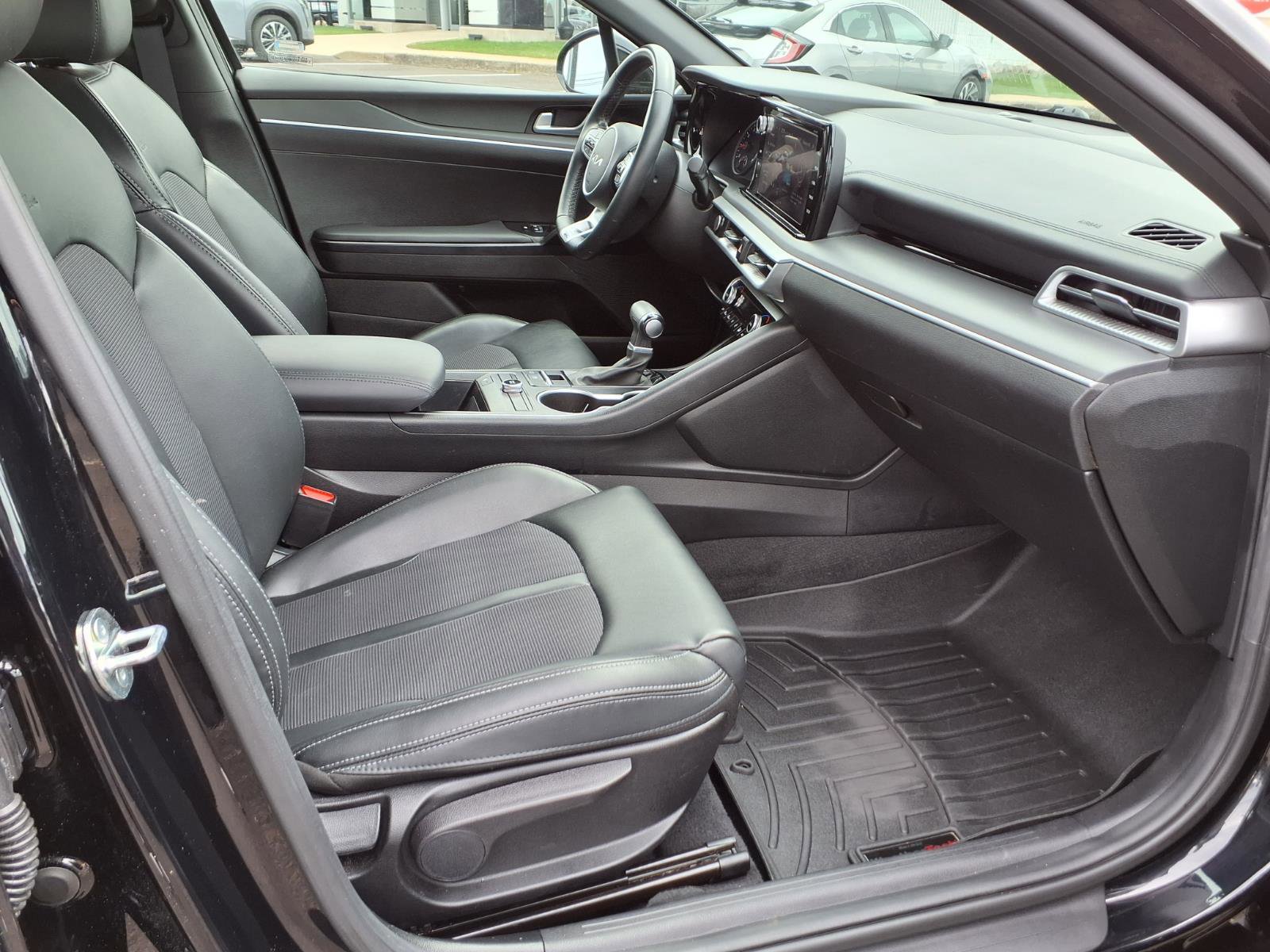 Used 2023 Kia K5 GT-Line image 11