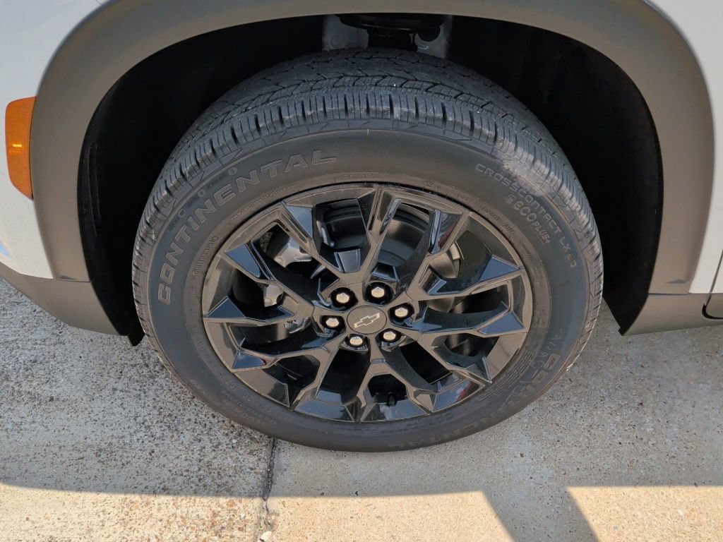 New 2026 Chevrolet Traverse LT w/ Midnight/Sport Edition FWD image 47