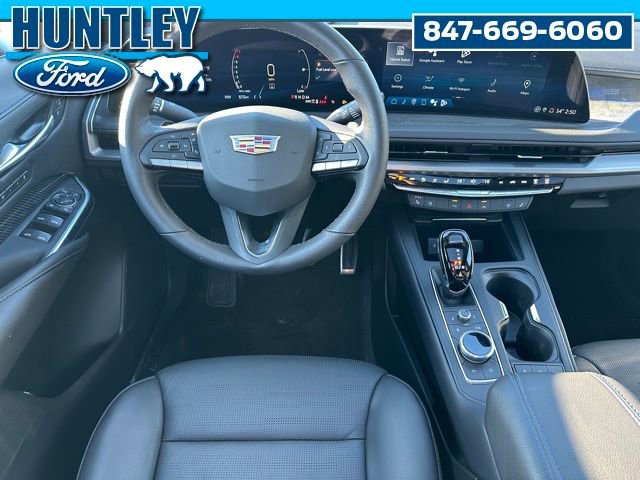 Used 2024 Cadillac XT4 Sport image 18